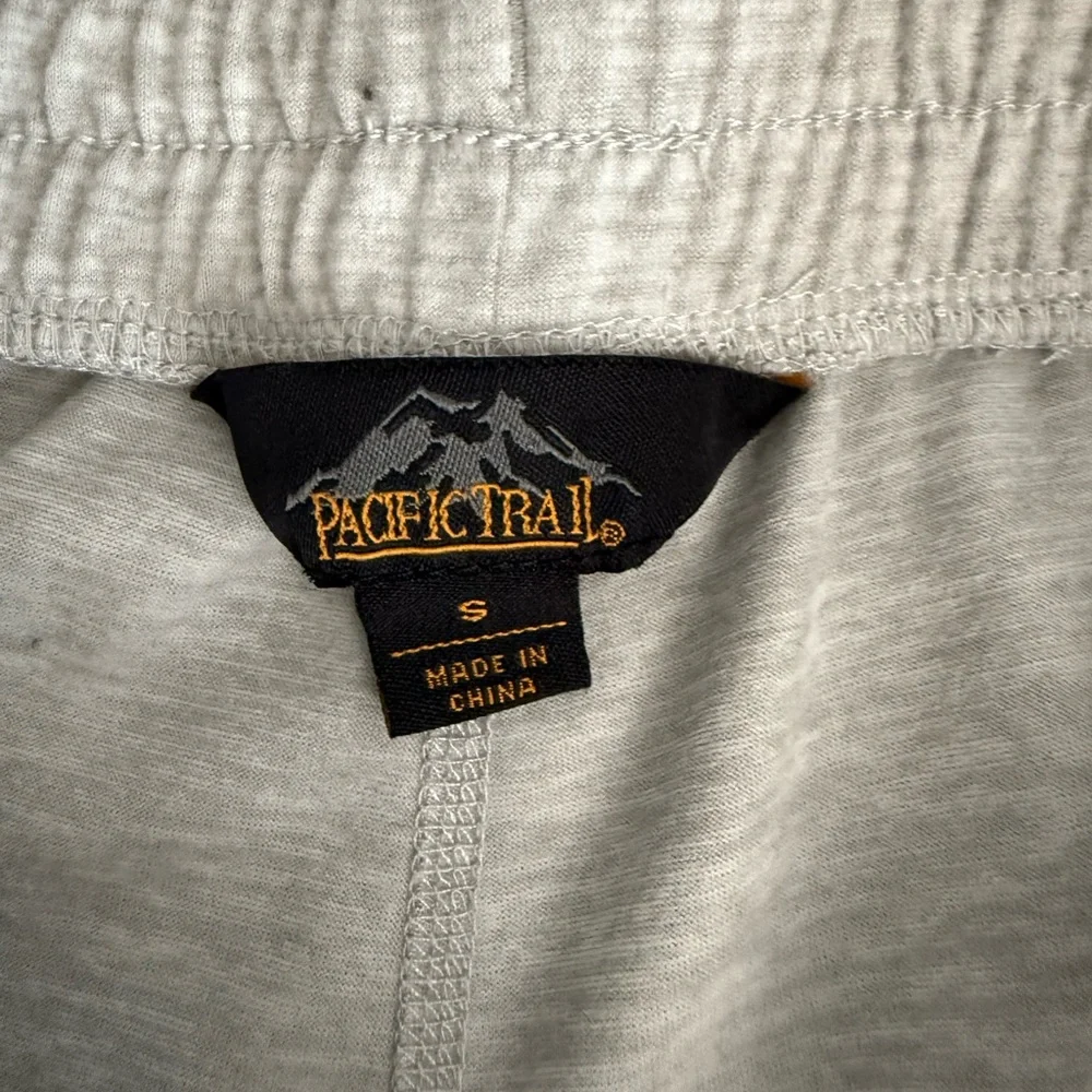 Pacific Trail Women's Cozy Athletic Outdoors Shorts Gray Size S - Picture 5 of 9